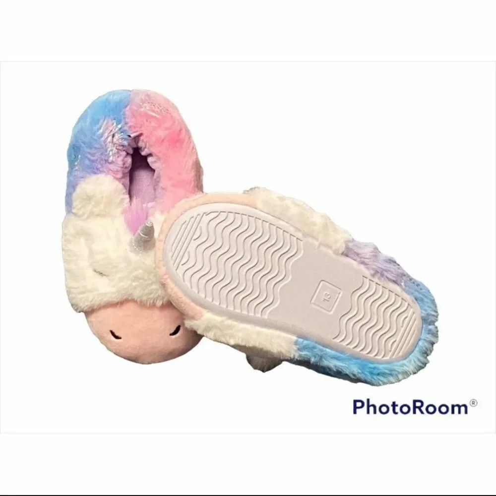 NWOT Little Girl's Sz 13 Adorable Comfy Unicorn Slippers